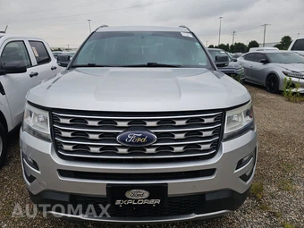 2017 Ford Explorer XLT - miniatura 2