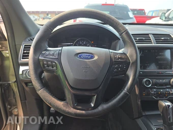 2017 Ford Explorer XLT - miniatura 10