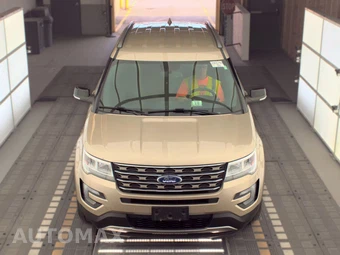 2017 Ford Explorer XLT - miniatura 2