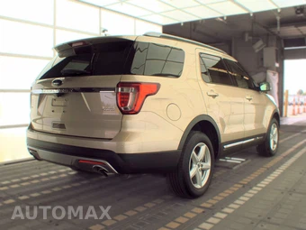 2017 Ford Explorer XLT - miniatura 4