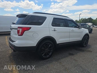 2017 Ford Explorer XLT - miniatura 4