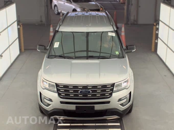 2017 Ford Explorer XLT – miniatura 2