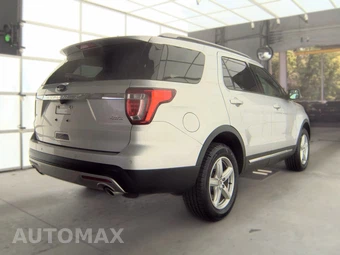 2017 Ford Explorer XLT – miniatura 4