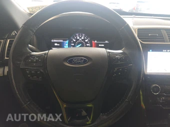 2017 Ford Explorer XLT - miniatura 10
