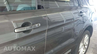 2017 Ford Explorer XLT - miniatura 20