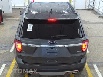 2017 Ford Explorer XLT - miniatura 5
