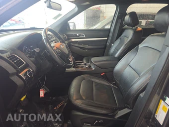2017 Ford Explorer XLT - miniatura 7