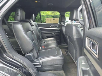 2017 Ford Explorer XLT – miniatura 14