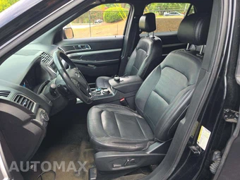 2017 Ford Explorer XLT – miniatura 3