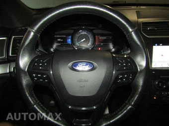2017 Ford Explorer XLT - miniatura 11