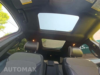 2017 Ford Explorer XLT - miniatura 11