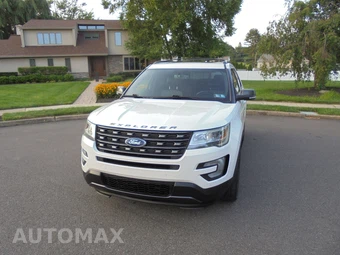 2017 Ford Explorer XLT - miniatura 10
