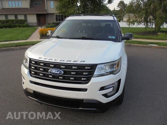2017 Ford Explorer XLT - miniatura 11