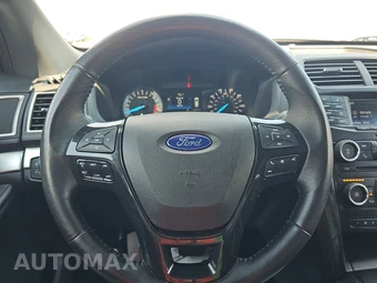 2017 Ford Explorer XLT - miniatura 10