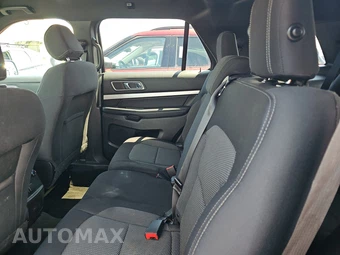2017 Ford Explorer XLT - miniatura 13