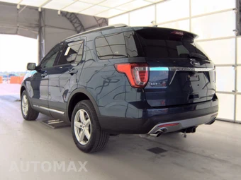 2017 Ford Explorer XLT - miniatura 6