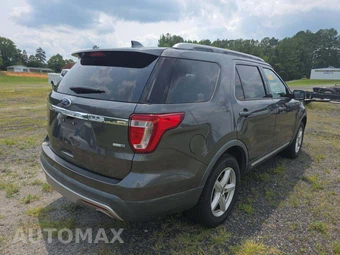2017 Ford Explorer XLT – miniatura 3