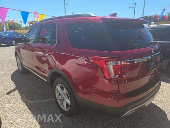 2017 Ford Explorer XLT - miniatura 2