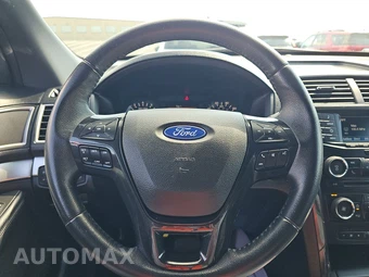 2017 Ford Explorer XLT - miniatura 10