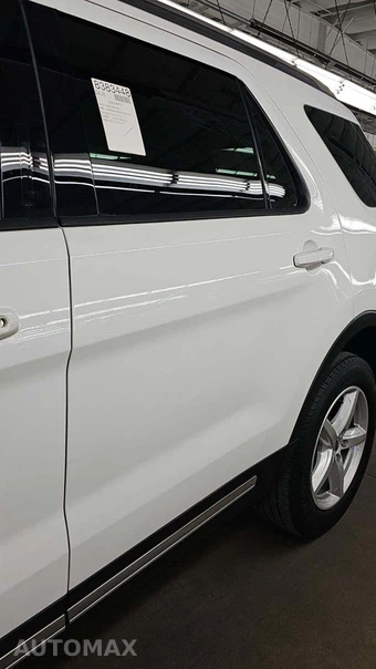 2017 Ford Explorer XLT - miniatura 24
