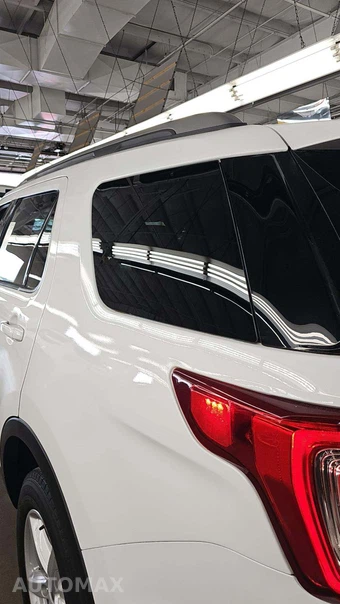 2017 Ford Explorer XLT - miniatura 26