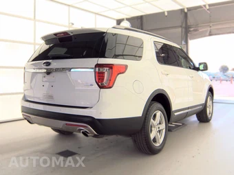 2017 Ford Explorer XLT - miniatura 4