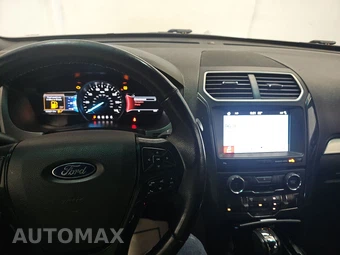 2017 Ford Explorer XLT – miniatura 11
