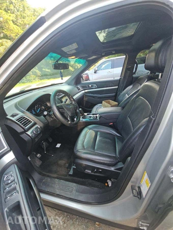 2017 Ford Explorer XLT – miniatura 6