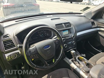 2017 Ford Explorer XLT – miniatura 11