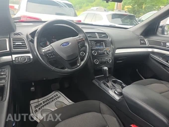 2017 Ford Explorer XLT – miniatura 14