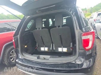 2017 Ford Explorer XLT – miniatura 19