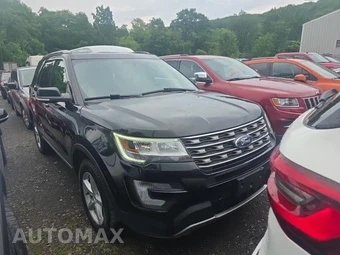 2017 Ford Explorer XLT – miniatura 3