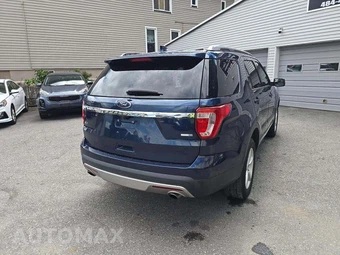 2017 Ford Explorer XLT – miniatura 3