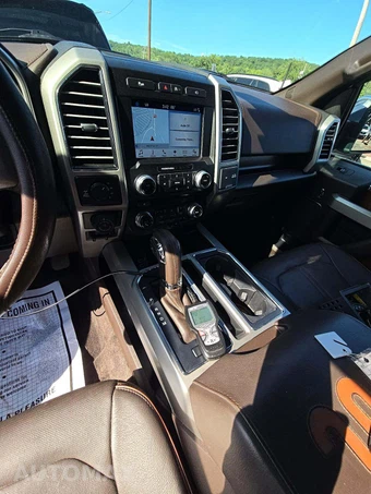 2017 Ford F-150 King Ranch Crew Cab Short Bed - miniatura 10
