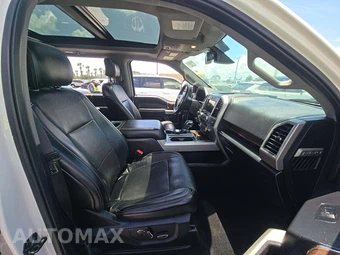 2017 Ford F-150 Lariat Crew Cab Medium Bed - miniatura 18