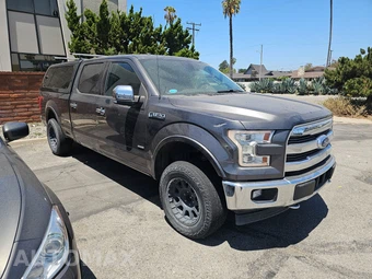 2017 Ford F-150 Lariat Crew Cab Medium Bed - miniatura 3