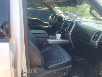 2017 Ford F-150 Lariat Crew Cab Medium Bed - miniatura 8
