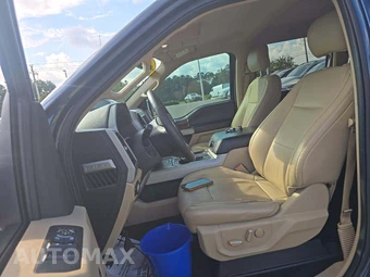 2017 Ford F-150 Lariat Crew Cab Short Bed - miniatura 3