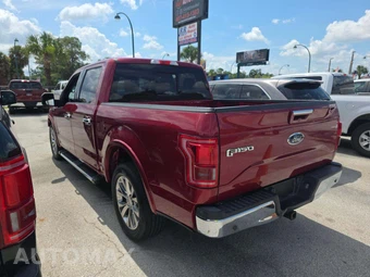 2017 Ford F-150 Lariat Crew Cab Short Bed - miniatura 2