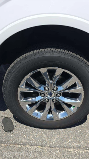 2017 Ford F-150 Lariat Crew Cab Short Bed - miniatura 20