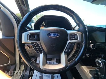 2017 Ford F-150 Lariat Extended Cab Medium Bed w/Rear Doors - miniatura 10