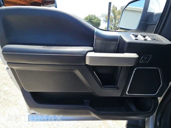 2017 Ford F-150 Lariat Extended Cab Medium Bed w/Rear Doors - miniatura 9