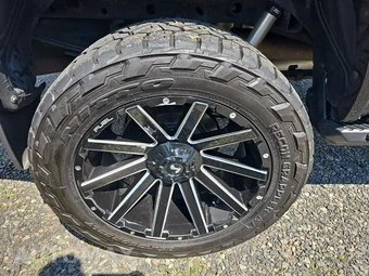 2017 Ford F-150 Platinum Crew Cab Short Bed - miniatura 30