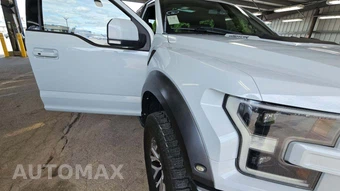 2017 Ford F-150 Raptor Crew Cab Short Bed - miniatura 28