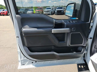 2017 Ford F-150 Raptor Crew Cab Short Bed - miniatura 9