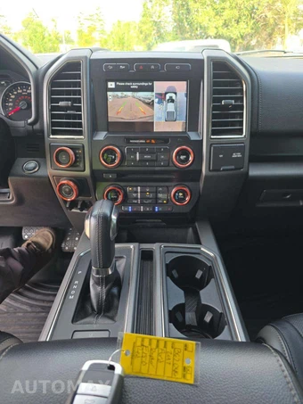 2017 Ford F-150 Raptor Crew Cab Short Bed - miniatura 10