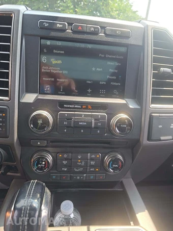 2017 Ford F-150 Raptor Crew Cab Short Bed - miniatura 10