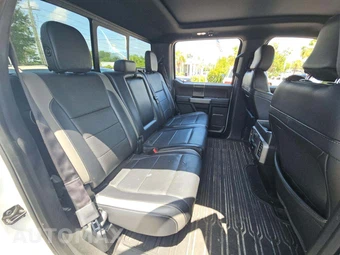 2017 Ford F-150 Raptor Crew Cab Short Bed - miniatura 16
