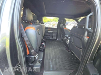 2017 Ford F-150 Raptor Crew Cab Short Bed - miniatura 16
