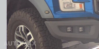 2017 Ford F-150 Raptor Crew Cab Short Bed - miniatura 27